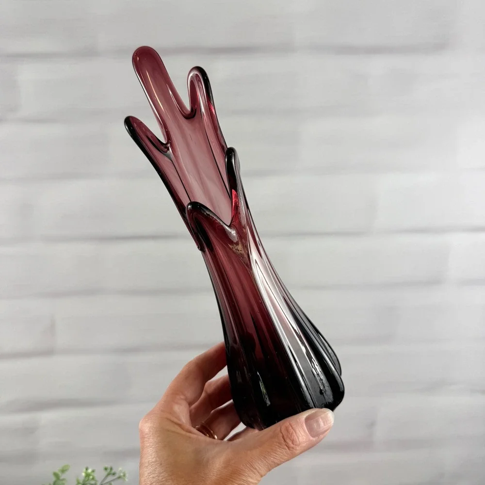 Amethyst Purple Swung Art Glass Vase Vintage Ribbed 10